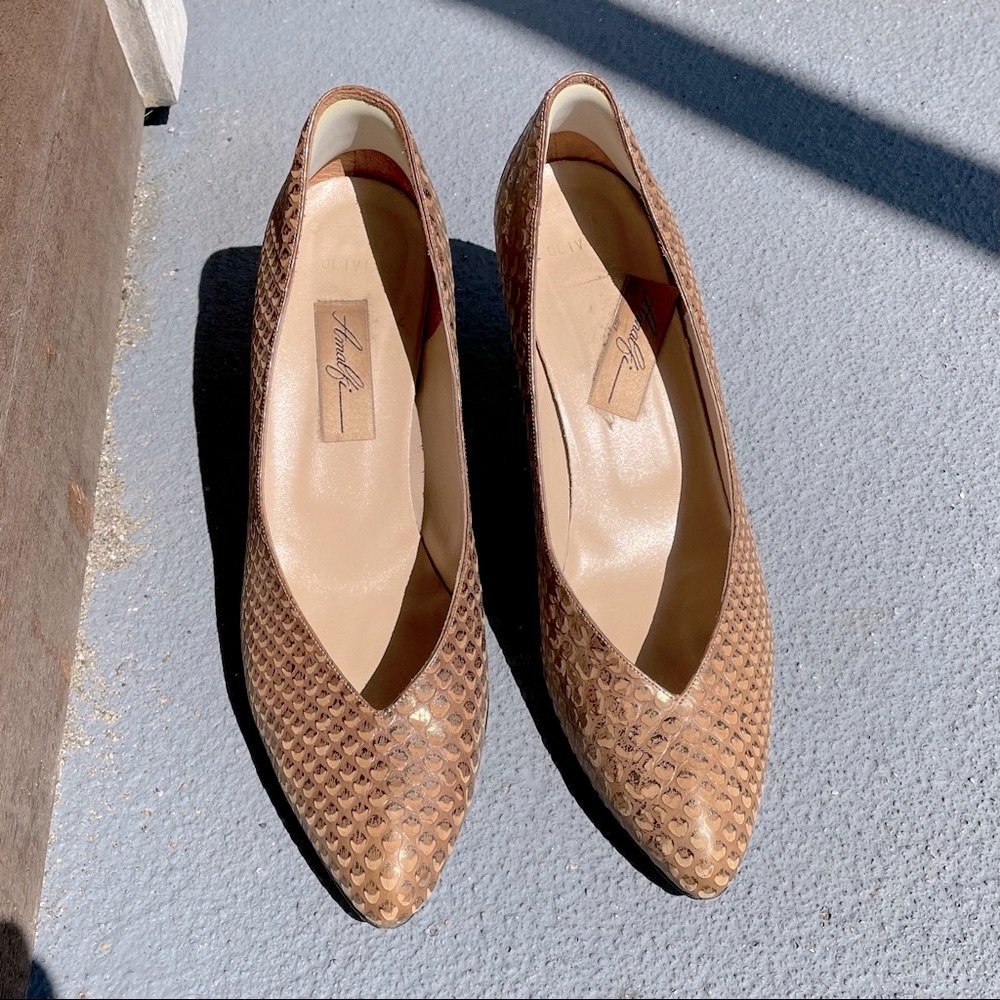 Vintage 80s snakeskin embossed leather pumps size 10 B